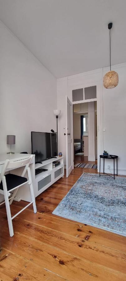 Charming Central Apartment To Rent Lissabon Buitenkant foto